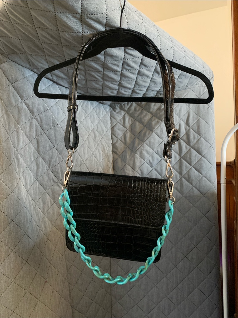 Black Croc-Embossed Crossbody Bag with Aqua Chain Accent